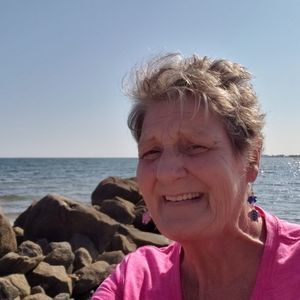 Meet your Posher, Shelly